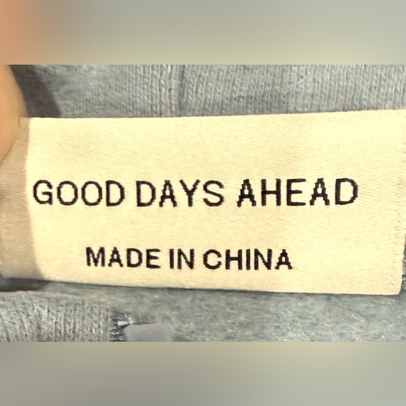 Comfrt Women’s 2XL Blue Willow Oversized Full Zip Hoodie NWT - Picture 3 of 6